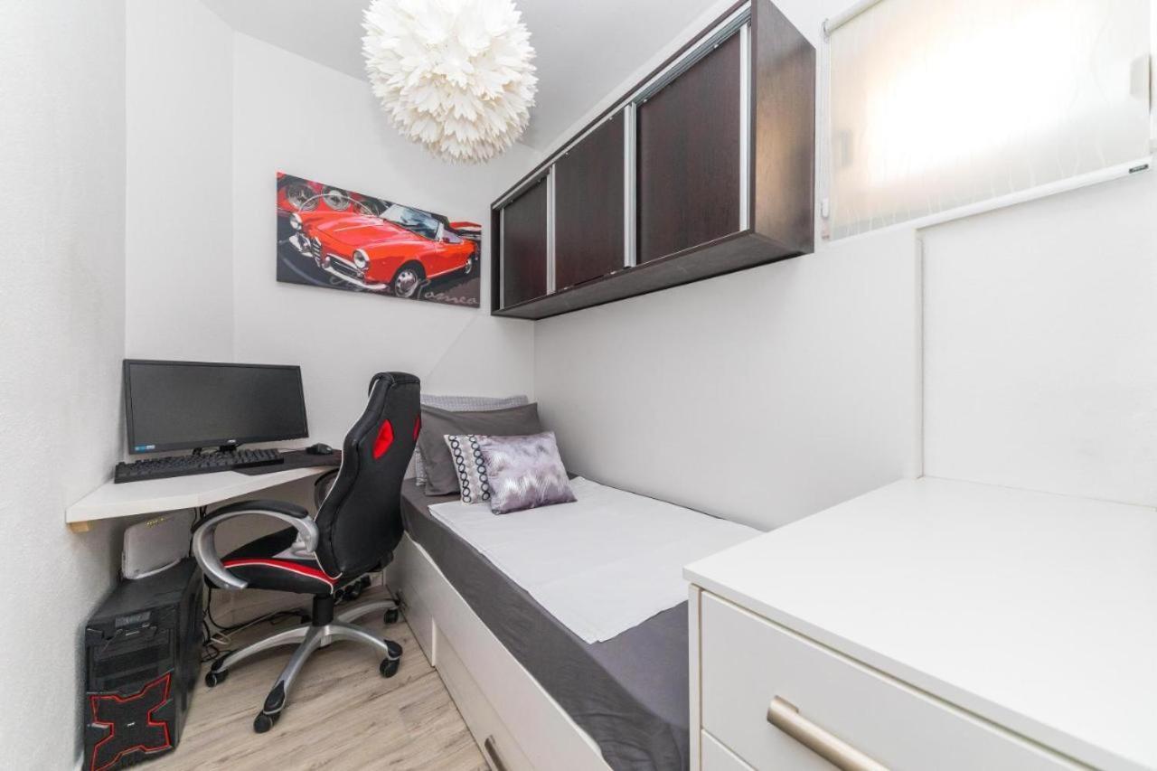 Kaštela Ipm Apartments מראה חיצוני תמונה