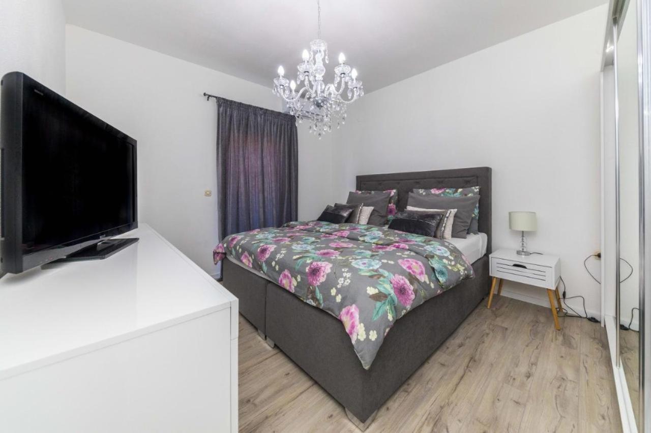 Kaštela Ipm Apartments מראה חיצוני תמונה